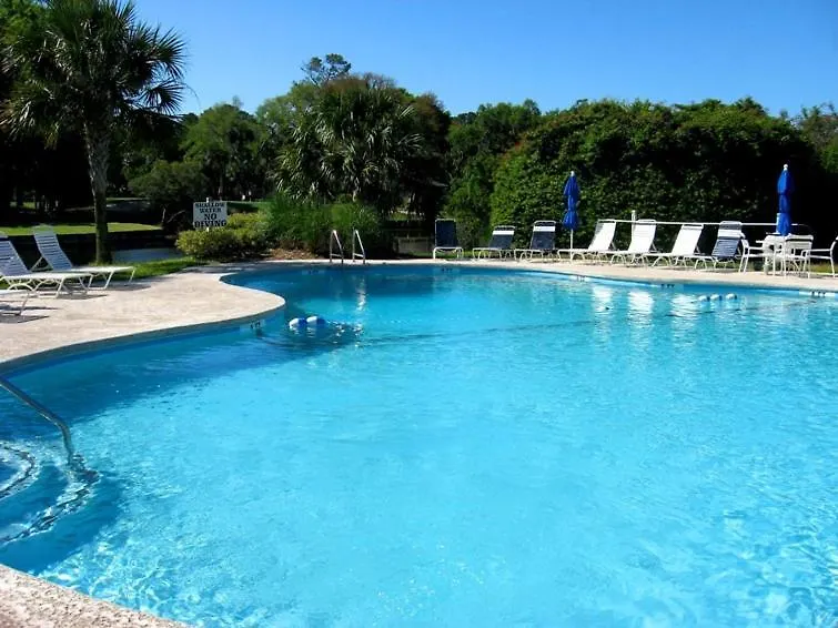 Complex Pool, Golf Course, Bikes Villa Hilton Head Island