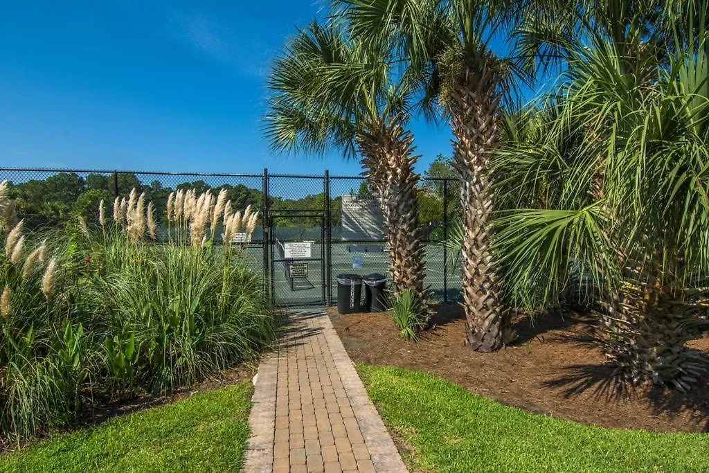 Complex Pool, Golf Course, Bikes Villa Hilton Head Island